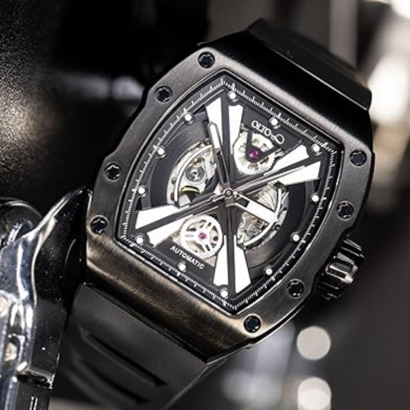 OLTO-8 Tonneau Édition Limitée Montre Automatique pour Hommes Top Marque de Luxe Montre Outdoor 2023. Découvrez l’essence de la puissance avec le nouvel OLTO-8 Phantom X.