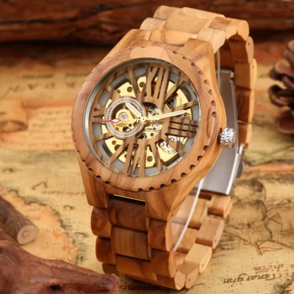 Montre Numérique Romaine en Bois pour Homme. Cette montre automatique au design squelette est fabriquée à 100% en Bois naturel poli alliant durabilité et élégance mécanique.