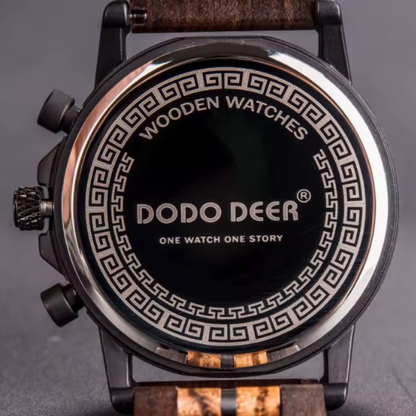Montre DODO DEER en Bois avec Logo Personnalisé pour Homme. Chaque montre DODO DEER est une déclaration de style à l’essence naturelle. Inspirée par la noblesse du bois et le design géométrique.