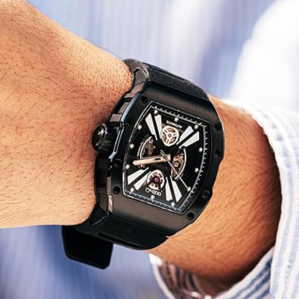 OLTO-8 Tonneau Édition Limitée Montre Automatique pour Hommes Top Marque de Luxe Montre Outdoor 2023. Découvrez l’essence de la puissance avec le nouvel OLTO-8 Phantom X.