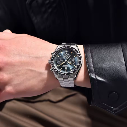 Montre Homme PAGANI DESIGN – Élégance rétro &amp; performance sportive. Ce modèle reflète le meilleur du design traditionnel avec une touche moderne.