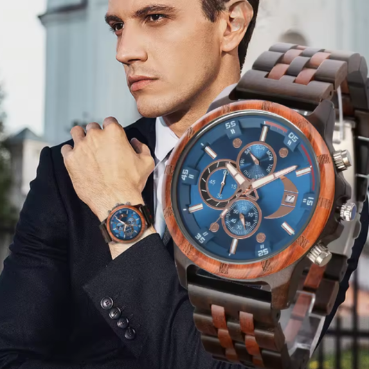 Montre en Bois Personnalisée pour Homme. Inspiré par le esthétique de voiture de sport et la puissance du bois noble, cette montre est idéale pour ceux qui ne passent pas inaperçus.
